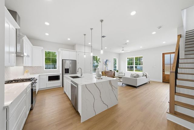 9419 Montridge Drive B, Houston, TX 77080
