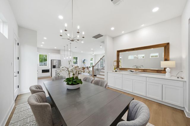 9419 Montridge Drive B, Houston, TX 77080