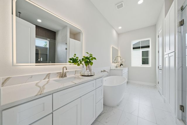 9419 Montridge Drive B, Houston, TX 77080