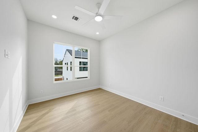 9419 Montridge Drive B, Houston, TX 77080