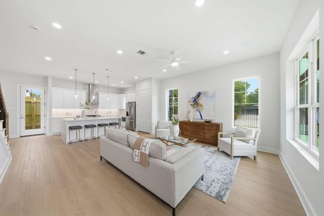 9419 Montridge Drive B, Houston, TX 77080