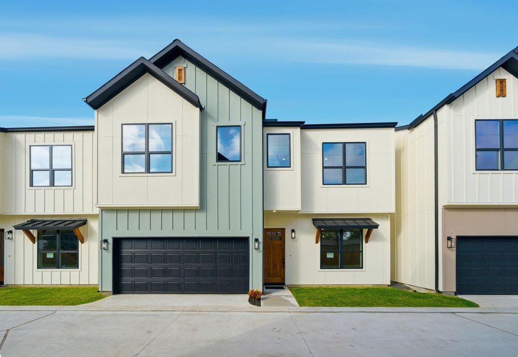 9419 Montridge Drive B, Houston, TX 77080
