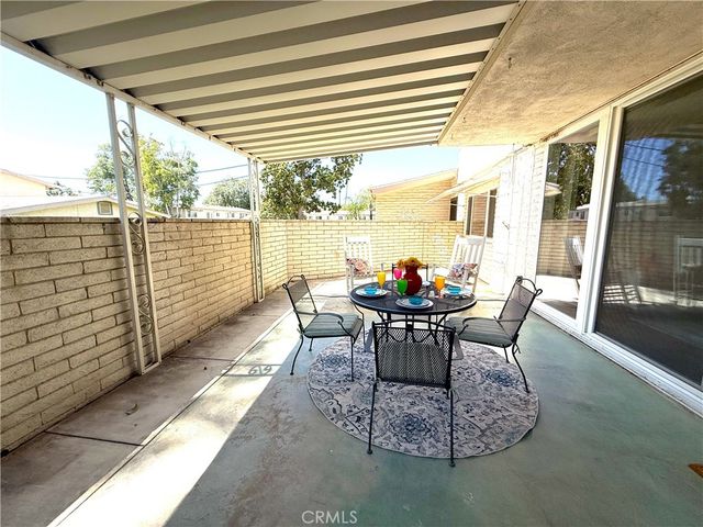 56 N Center, Redlands, CA 92373