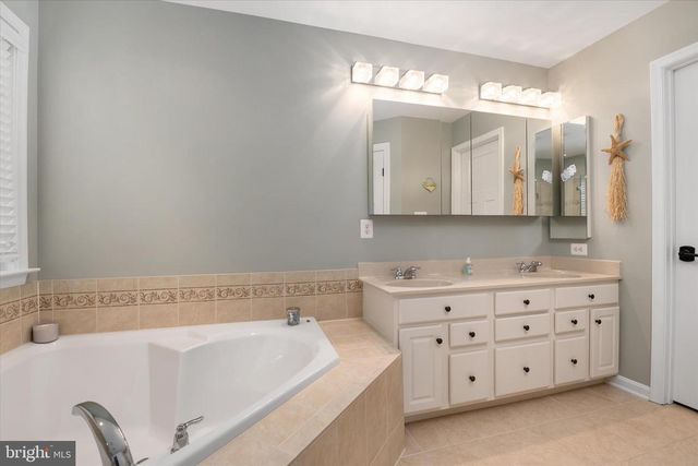 209 N BROOK DR, Centreville, MD 21617