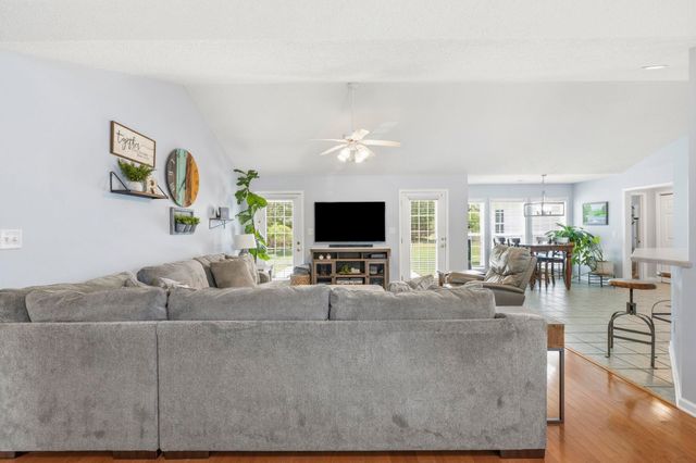 107 Rambling Rose Dr., Conway, SC 29527