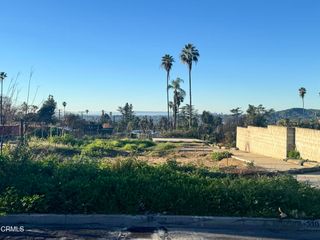 310 E Poppyfields Drive, Altadena, CA 91001