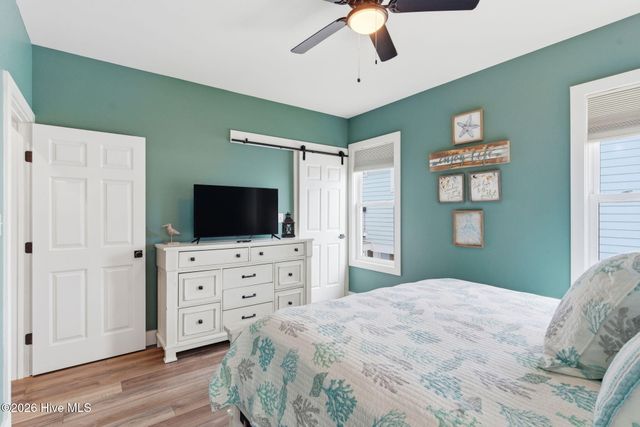 5205 E Pelican Drive, Oak Island, NC 28465