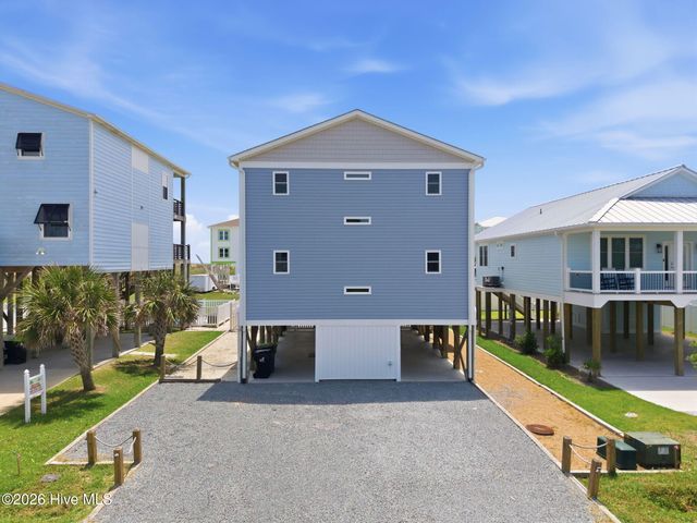 5205 E Pelican Drive, Oak Island, NC 28465