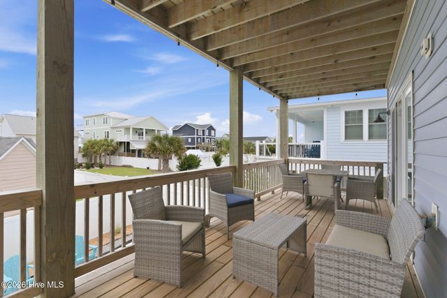 5205 E Pelican Drive, Oak Island, NC 28465