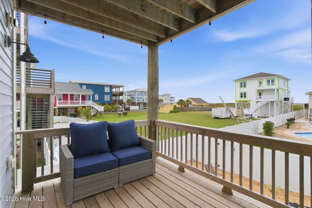 5205 E Pelican Drive, Oak Island, NC 28465