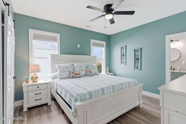 5205 E Pelican Drive, Oak Island, NC 28465