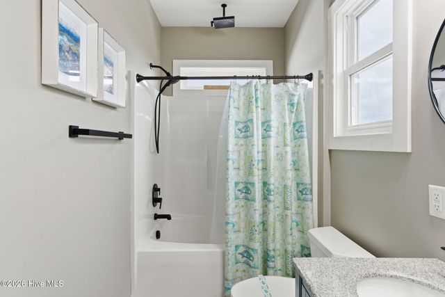 5205 E Pelican Drive, Oak Island, NC 28465