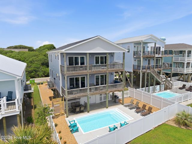 5205 E Pelican Drive, Oak Island, NC 28465