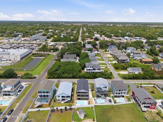 5205 E Pelican Drive, Oak Island, NC 28465
