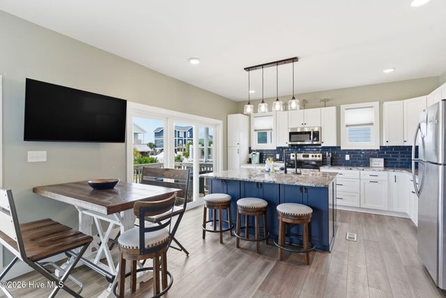 5205 E Pelican Drive, Oak Island, NC 28465