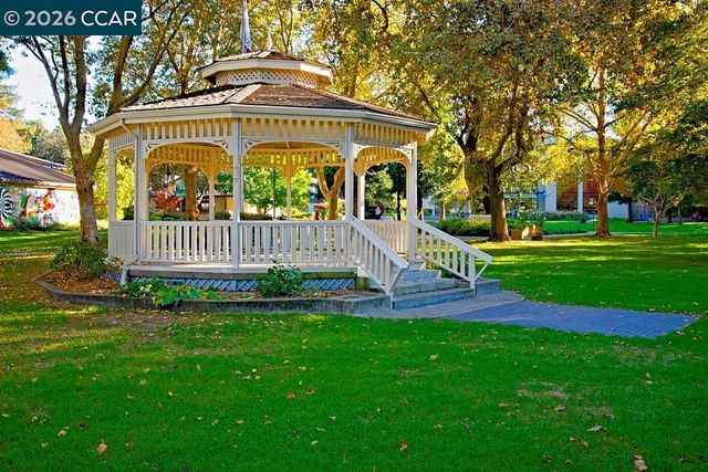 1810 Cole Ave 3, Walnut Creek, CA 94596