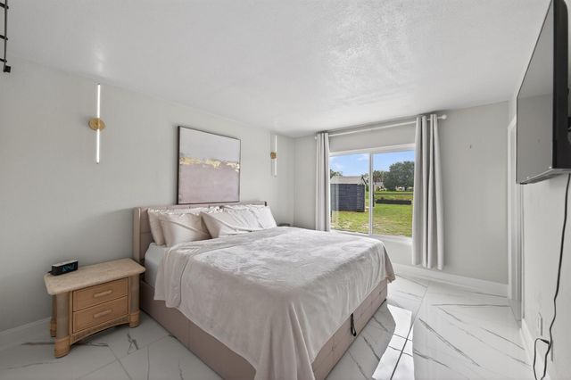 264 SW Cherryhill Road, Port St. Lucie, FL 34953