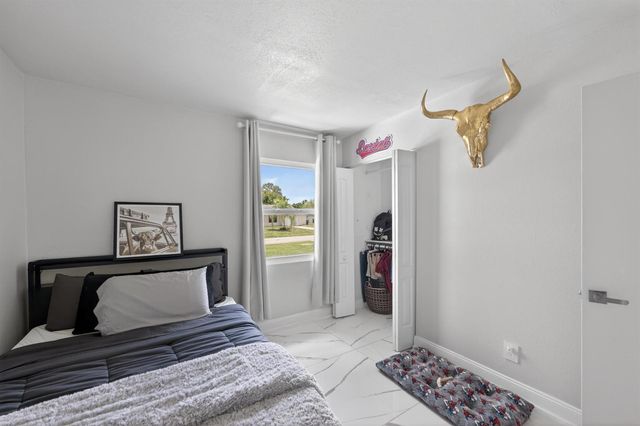 264 SW Cherryhill Road, Port St. Lucie, FL 34953