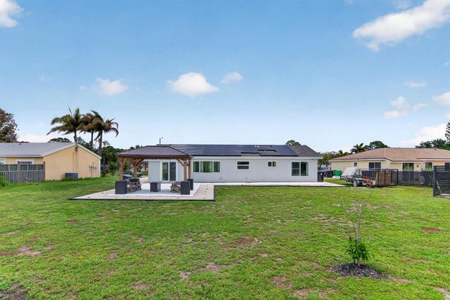 264 SW Cherryhill Road, Port St. Lucie, FL 34953
