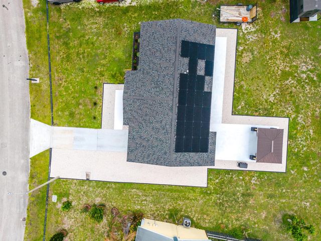 264 SW Cherryhill Road, Port St. Lucie, FL 34953