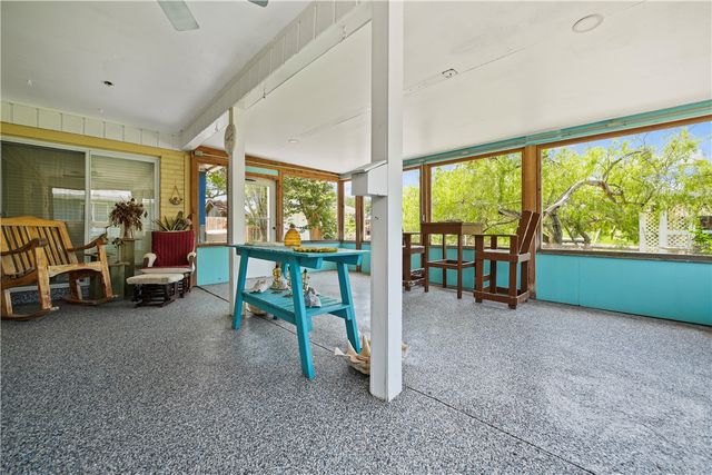 3331 Bali Dr, Corpus Christi, TX 78418