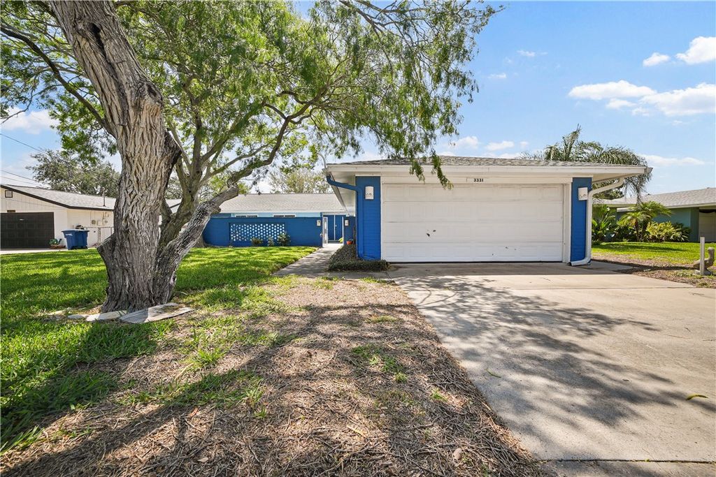 3331 Bali Dr, Corpus Christi, TX 78418 — photo 2