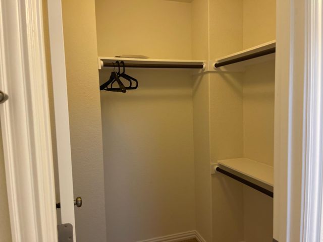 4118 Kingsley Ave, Round Rock, TX 78681