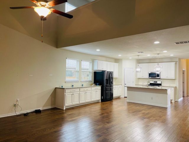 4118 Kingsley Ave, Round Rock, TX 78681