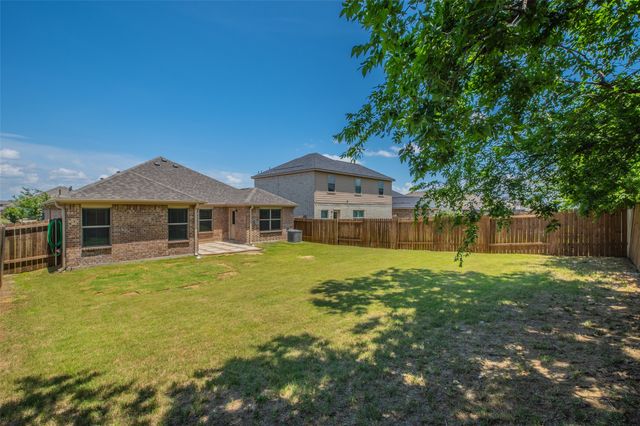 136 Morning Glory, Sanger, TX 76266