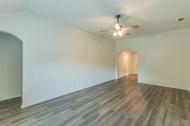 136 Morning Glory, Sanger, TX 76266