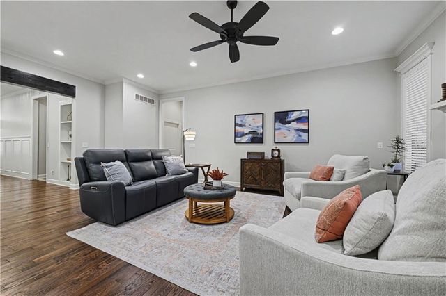 25064 W 112th Terrace, Olathe, KS 66061