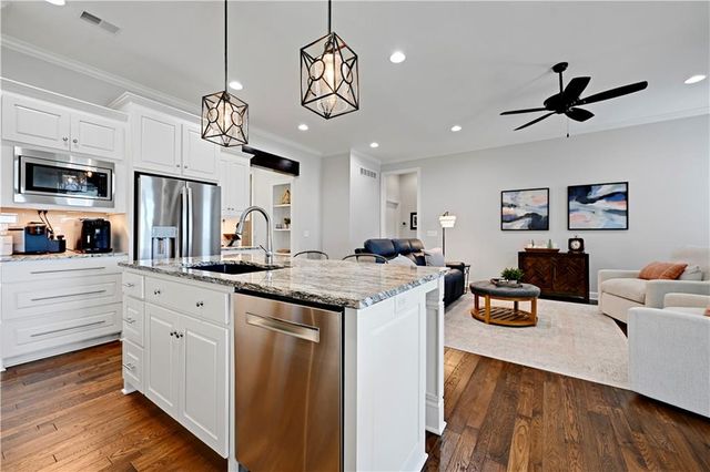 25064 W 112th Terrace, Olathe, KS 66061