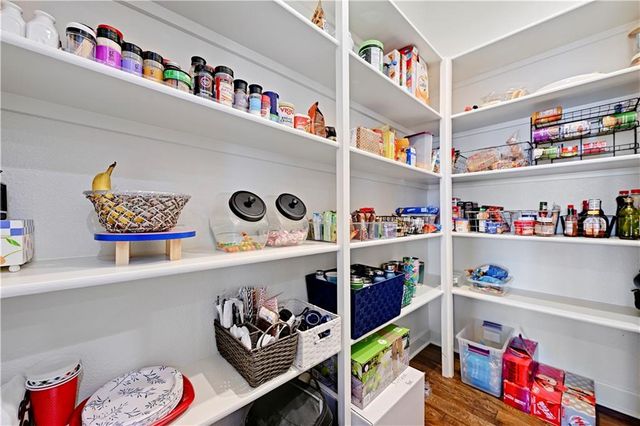 25064 W 112th Terrace, Olathe, KS 66061