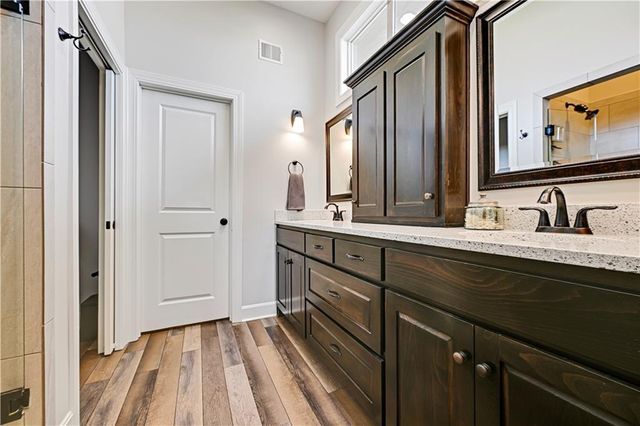 25064 W 112th Terrace, Olathe, KS 66061