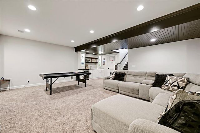 25064 W 112th Terrace, Olathe, KS 66061