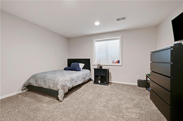 25064 W 112th Terrace, Olathe, KS 66061