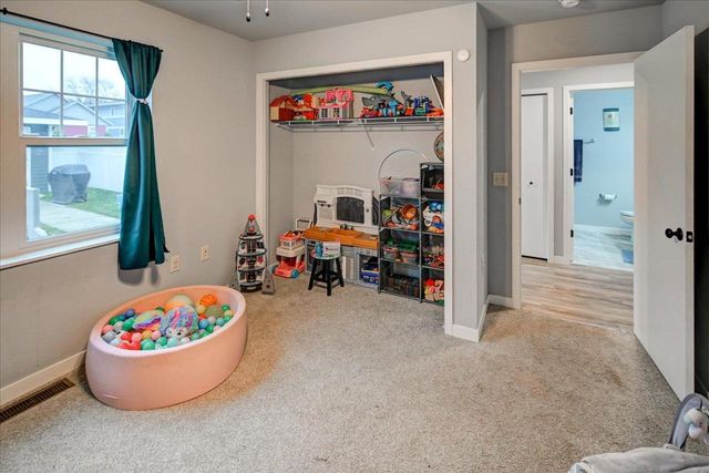 2412 Dunns Marsh Terrace, Madison, WI 53711