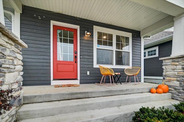 2412 Dunns Marsh Terrace, Madison, WI 53711