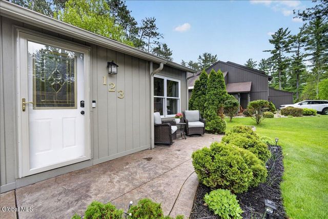 123 Thimbleberry Road, Malta, NY 12020