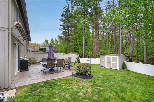 123 Thimbleberry Road, Malta, NY 12020