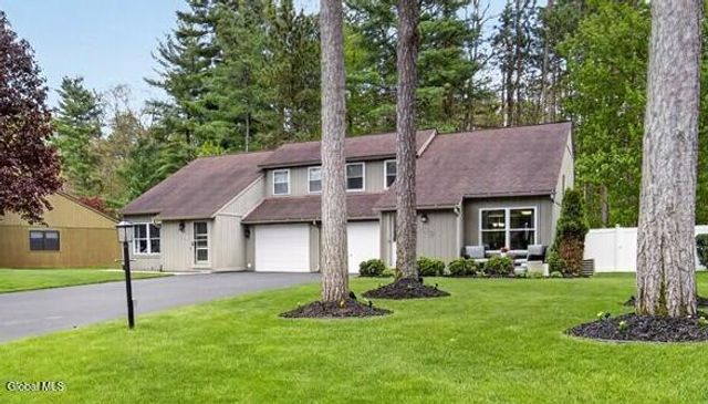 123 Thimbleberry Road, Malta, NY 12020