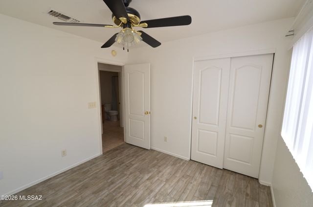 873 W Clear River Street, Tucson, AZ 85704