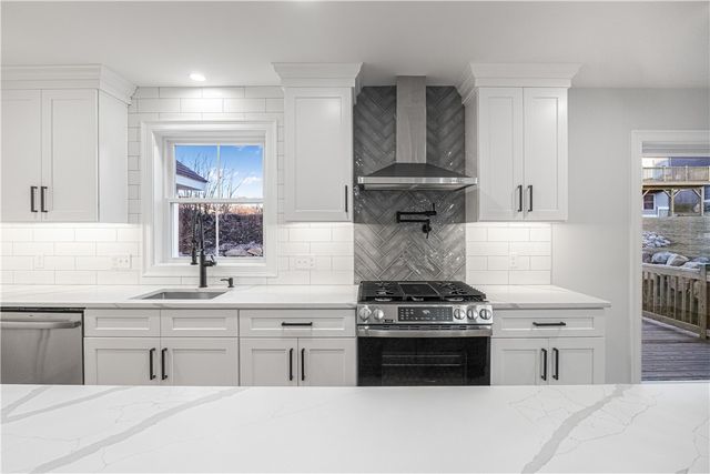 178 St. Louis Avenue, Woonsocket, RI 02895