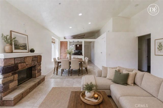 11458 Gold Hill Avenue, Fontana, CA 92337
