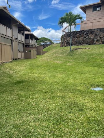 98-1379 Koaheahe Place 33, Pearl City, HI 96782