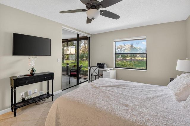 5374 Venetia Court B, Boynton Beach, FL 33437