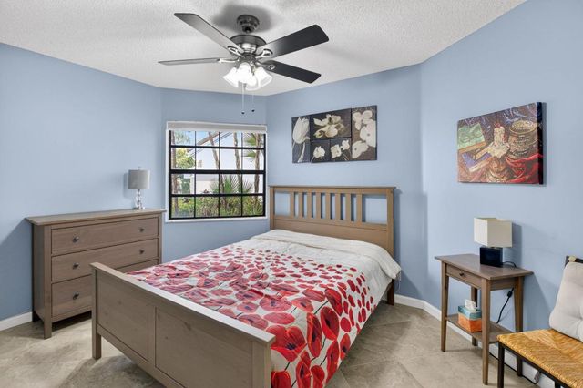 5374 Venetia Court B, Boynton Beach, FL 33437