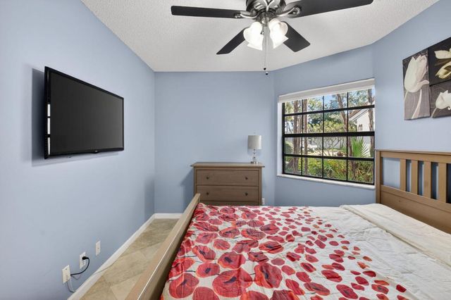 5374 Venetia Court B, Boynton Beach, FL 33437