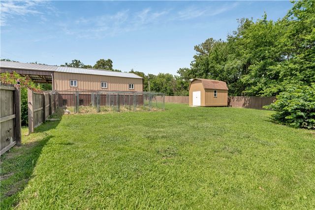11023 Illinois Chapel Road, Prairie Grove, AR 72753
