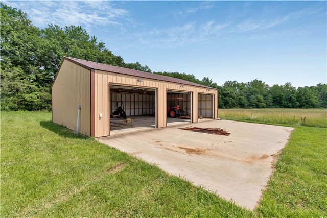 11023 Illinois Chapel Road, Prairie Grove, AR 72753